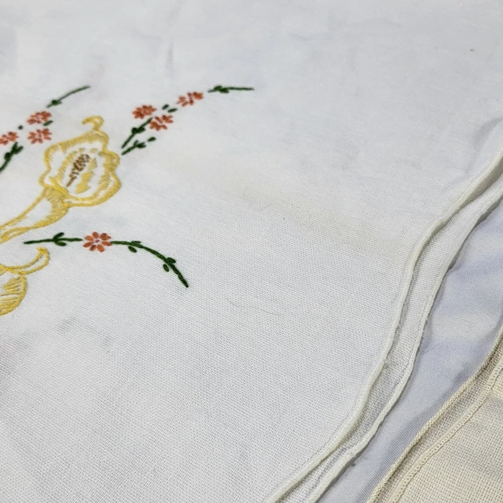 Vintage Hand Embroidered Table Runner Set 3pc Floral Calla Lily Carnation 36in